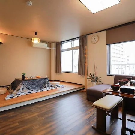 道頓堀民泊51,道頓堀真ん中,Mini浮世絵美術館,心斎橋,家族旅行,Family Trip Osaka Apartment Exterior photo